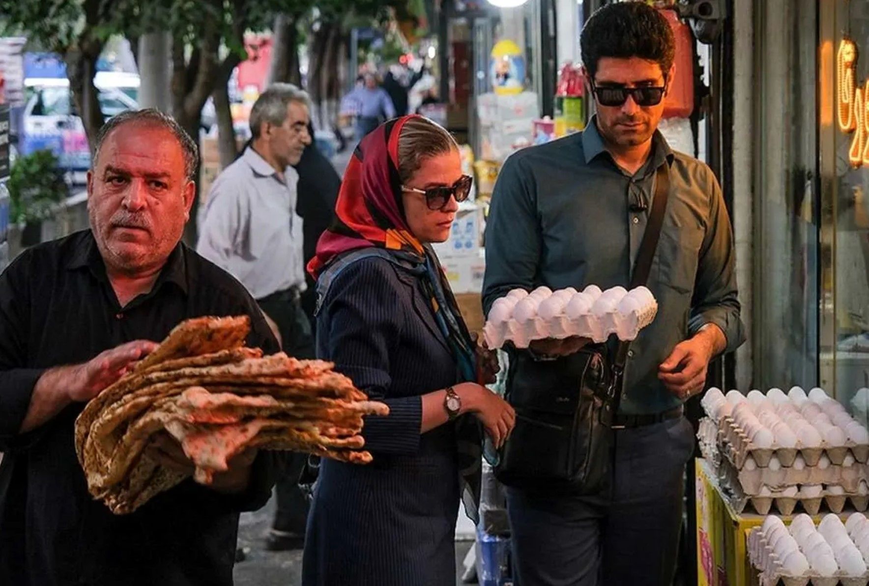 تعلیق زندگی | وضعیت بد اقتصاد، چه نقشی در فروپاشی خانواده دارد؟