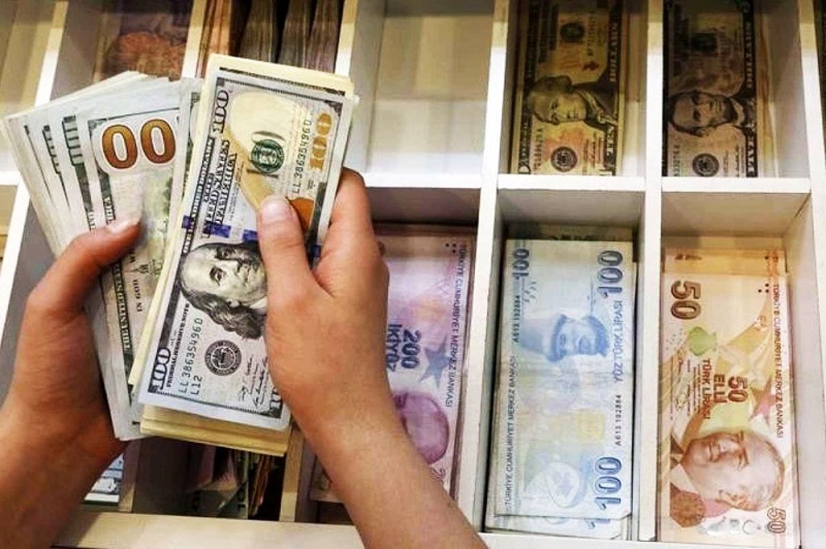 بازار ارز در آستانه مذاکرات استانبول؛ بلاتکلیف، محتاط و منتظر, سفته‌بازان عقب‌نشینی کردند، هرات روی مرز تصمیم رفت