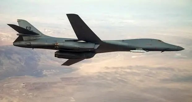 استفاده آمریکا از بمب‌افکن B-1 در حملات به ایران