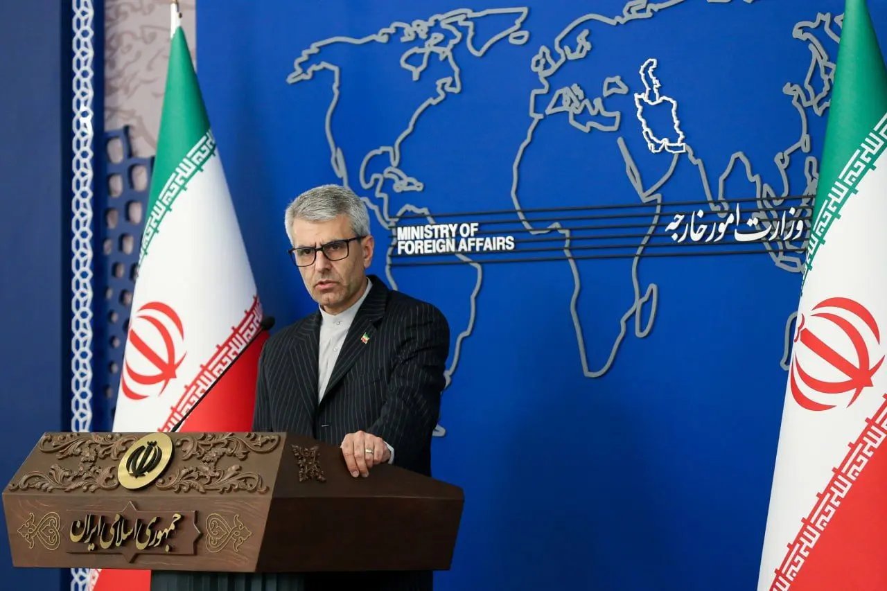 بقایی: تهدید آمریکا به حمله زیرساختی، جنایت جنگی است
