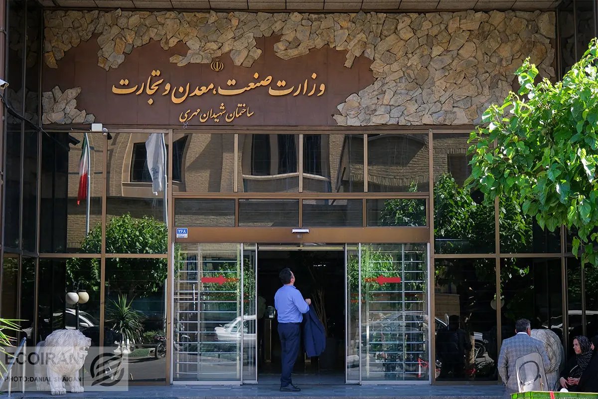 وزارت صمت: برنامه واردات ۷۵ هزار خودرو با تمرکز بر مدلهای اقتصادی
