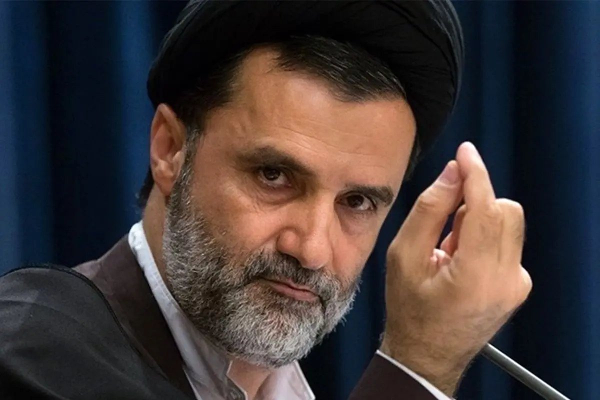انتقاد نبویان از حامیان مذاکره: در حال نجات دشمن هستید