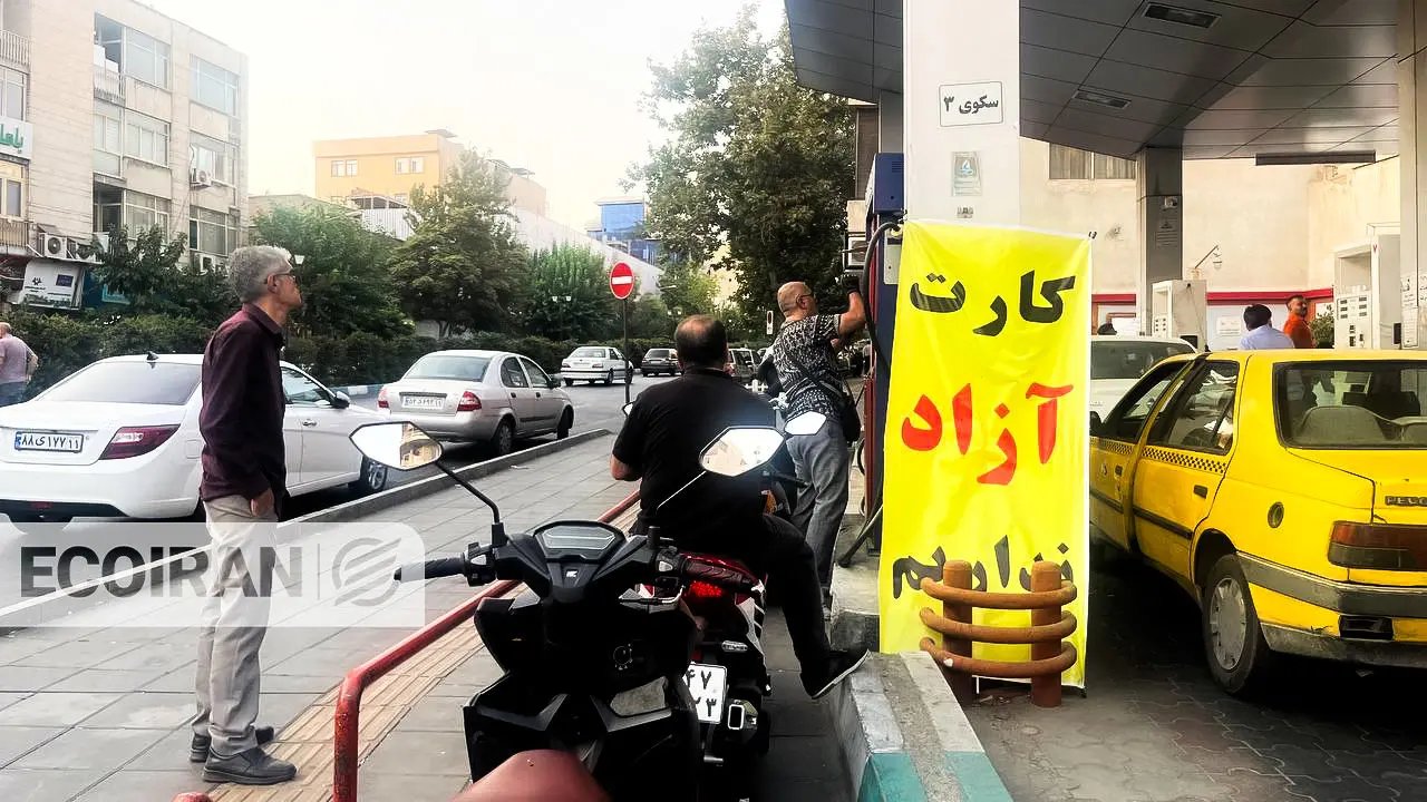 هشدار یک نماینده مجلس درباره افزایش قیمت بنزین: اکنون زمان مناسبی برای این تصمیم نیست