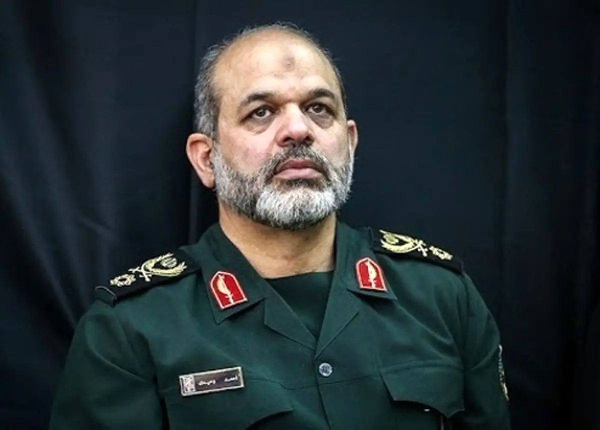 احمد وحیدی با حکم فرمانده کل قوا به فرماندهی کل سپاه منصوب شد