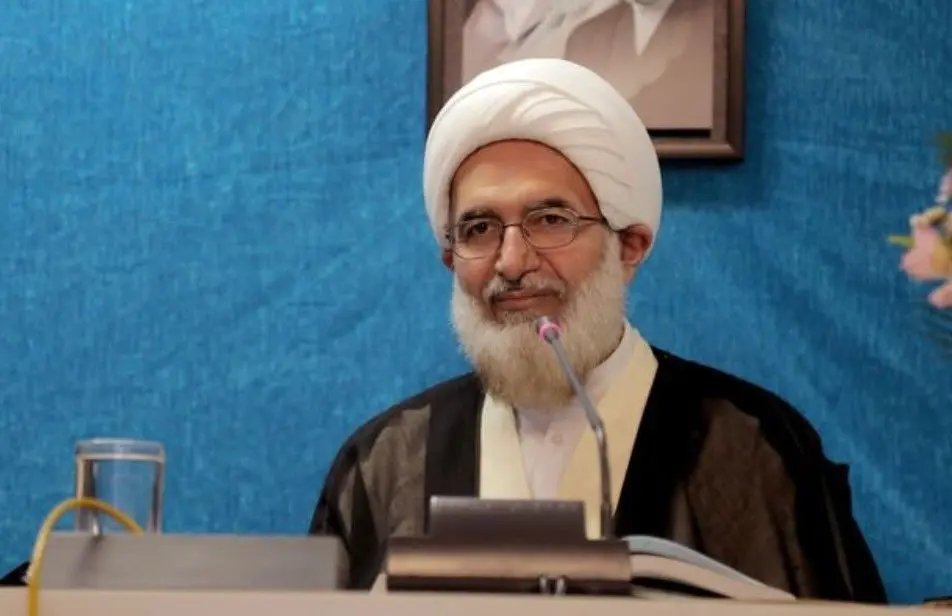 حاج‌علی‌اکبری: همسر رهبر شهید انقلاب در بستر بیماری هستند