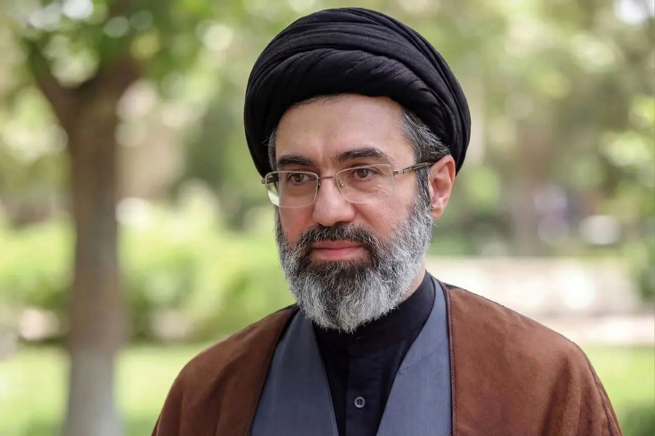 پیش‌بینی رهبر انقلاب از مرحله جدید رویارویی: تمرکز بر تاب‌آوری مردم و خطای محاسباتی مسئولان