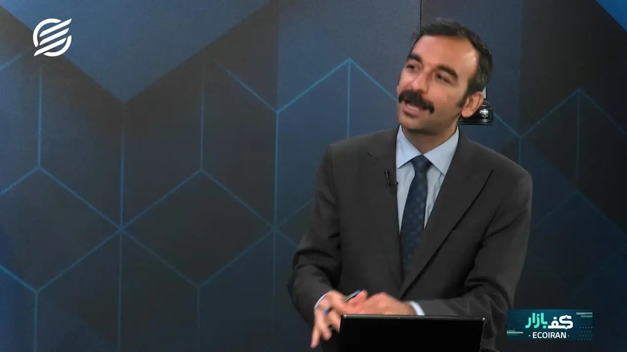 دلار ۲۰۰ هزار تومانی؛ سردرگمی بازار میان سیگنال‌های خرید و فروش