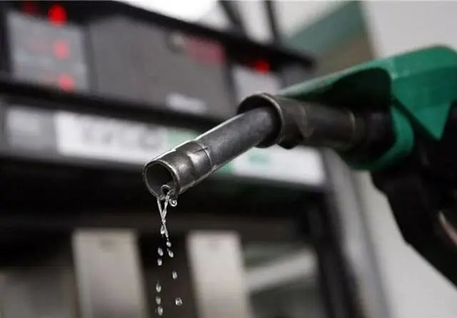 تکذیب شایعات کمبود بنزین؛ مدیرعامل شرکت ملی پخش: تامین سوخت پایدار است