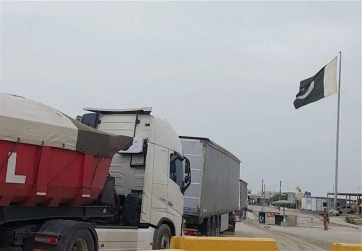 راه‌اندازی سامانه نوبت‌دهی برای کاهش صف ۲۵ روزه کامیون‌ها در مرز ریمدان