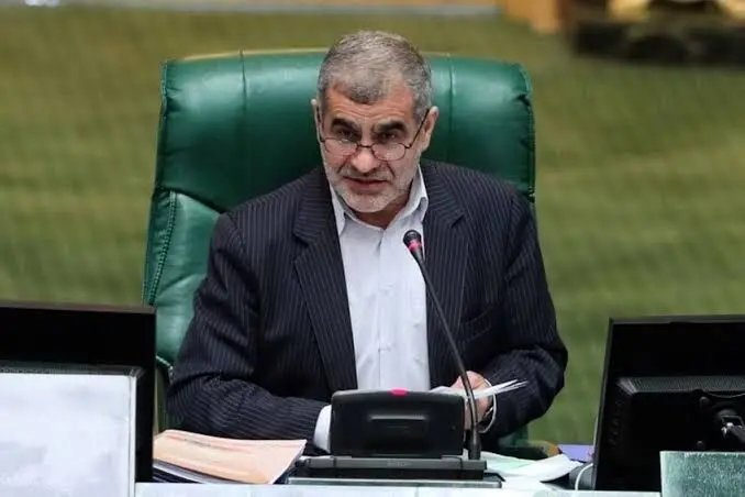 نیکزاد: افزایش قیمت بنزین ۱۰ هزار تومانی بحران‌آفرین است؛ این تصمیم با توافقات قبلی دولت همخوانی ندارد
