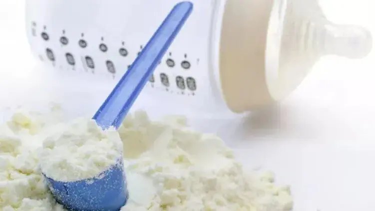 رئیس انجمن تولیدکنندگان: قیمت شیرخشک نوزاد تغییری نکرده است