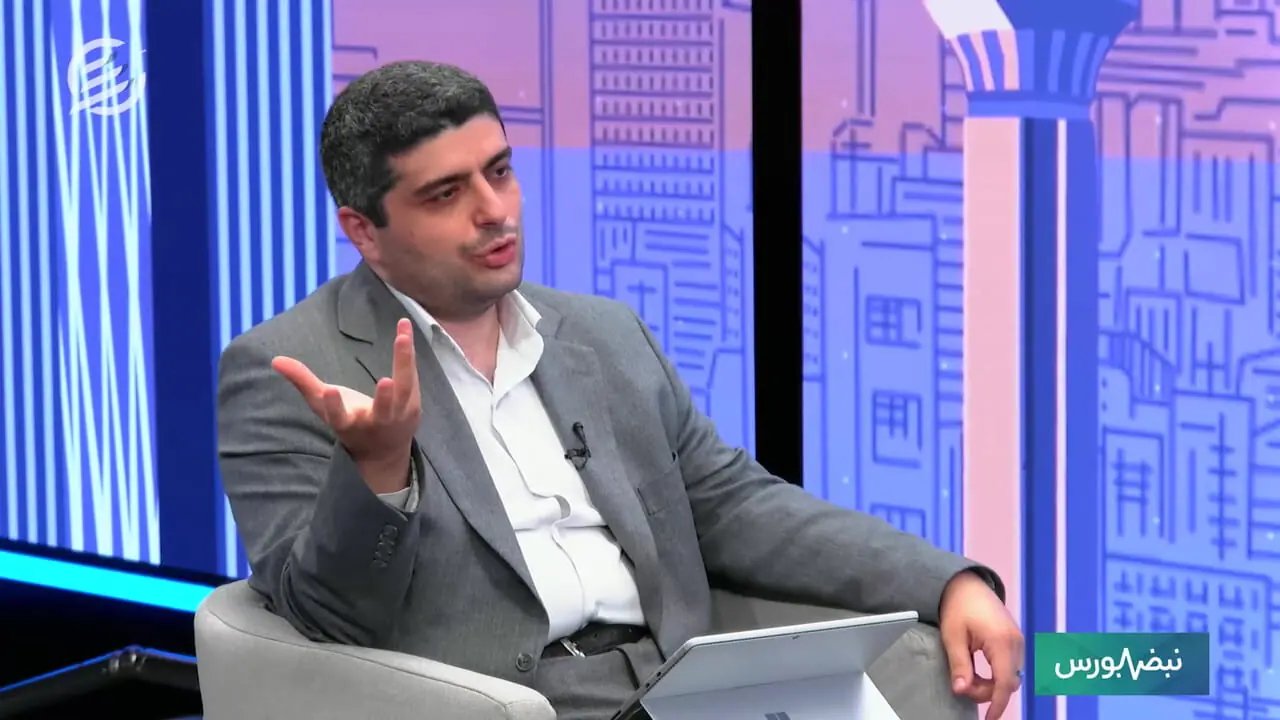 بورس سبز ماند: کدام شرکتها در گزارشهای ماهانه فراتر از انتظار بودند؟