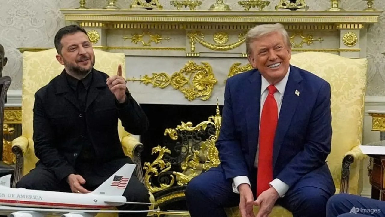 ترامپ توقف کمک اطلاعاتی به اوکراین را تکذیب کرد