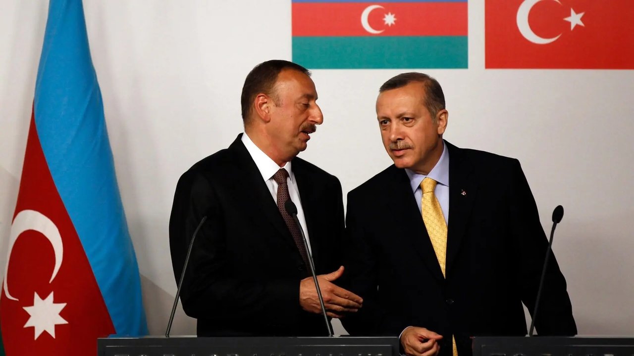 برکناری مشاور ارشد اردوغان؛ تلاشی برای بهبود روابط با جمهوری آذربایجان؟