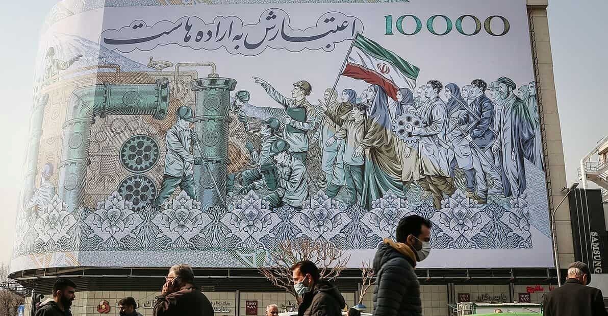 نان و بنزین خبرساز شدند, بانک ها تعطیل شدند، پول از بورس فرار کرد, سیاست های نجات برای عبور از کم آبی